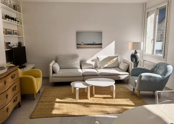 La Triolette, Maison Chaleureuse, Independante Et Refaite A Neuf Dans Le Vieux Coutainville, Tourisme Ou Teletravail Feriehus