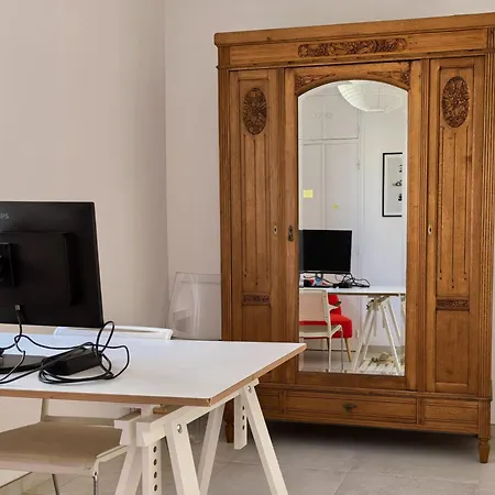 Holiday home La Triolette: Renovated Charm In Old Coutainville Agon-Coutainville