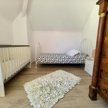 Дом отдыха La Triolette, Maison Chaleureuse, Independante Et Refaite A Neuf Dans Le Vieux Coutainville, Tourisme Ou Teletravail *