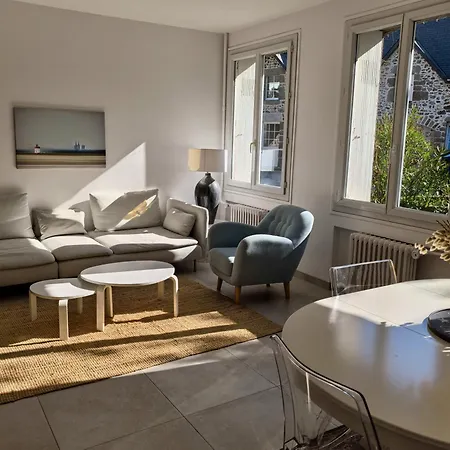 Дом отдыха La Triolette, Maison Chaleureuse, Independante Et Refaite A Neuf Dans Le Vieux Coutainville, Tourisme Ou Teletravail *