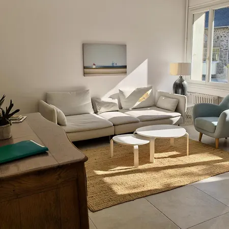 Дом отдыха La Triolette, Maison Chaleureuse, Independante Et Refaite A Neuf Dans Le Vieux Coutainville, Tourisme Ou Teletravail