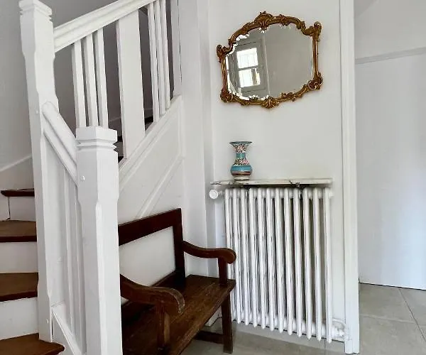 La Triolette, Maison Chaleureuse, Indépendante Et Refaite à Neuf Dans Le Vieux Coutainville, Tourisme Ou Télétravail Hébergement de vacances Agon-Coutainville